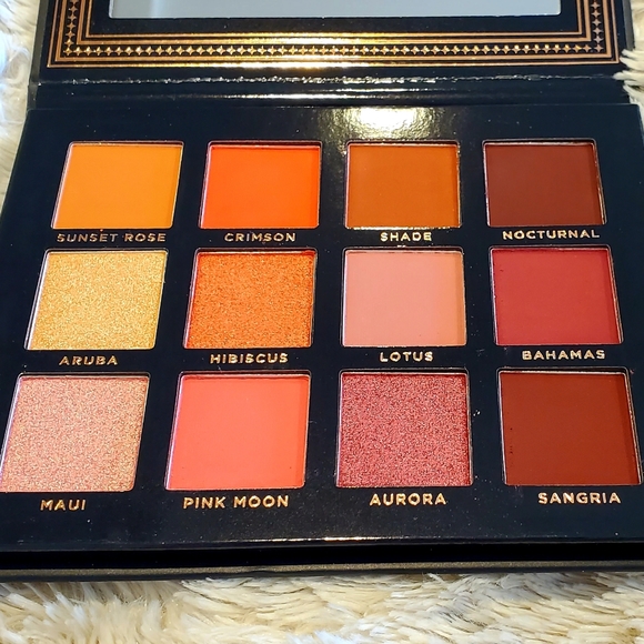 Ace Beauty Scarlet Dusk Eyeshadow Palette NIB - Picture 7 of 8